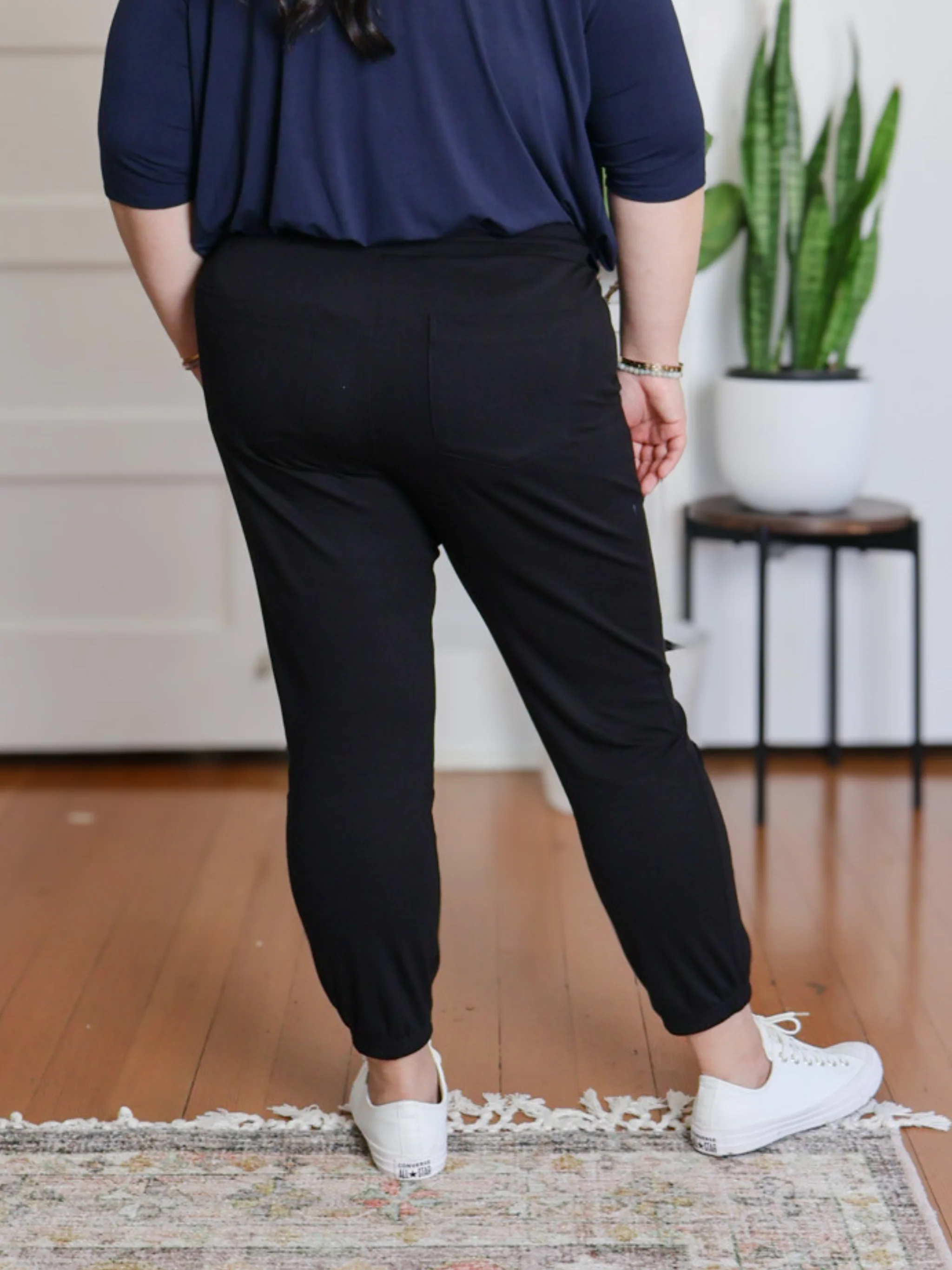Sunrise Jogger - Black Soft Ponte - Image 4